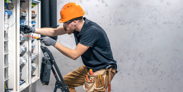 Best Circuit Breaker Repair  in Quincy, WA